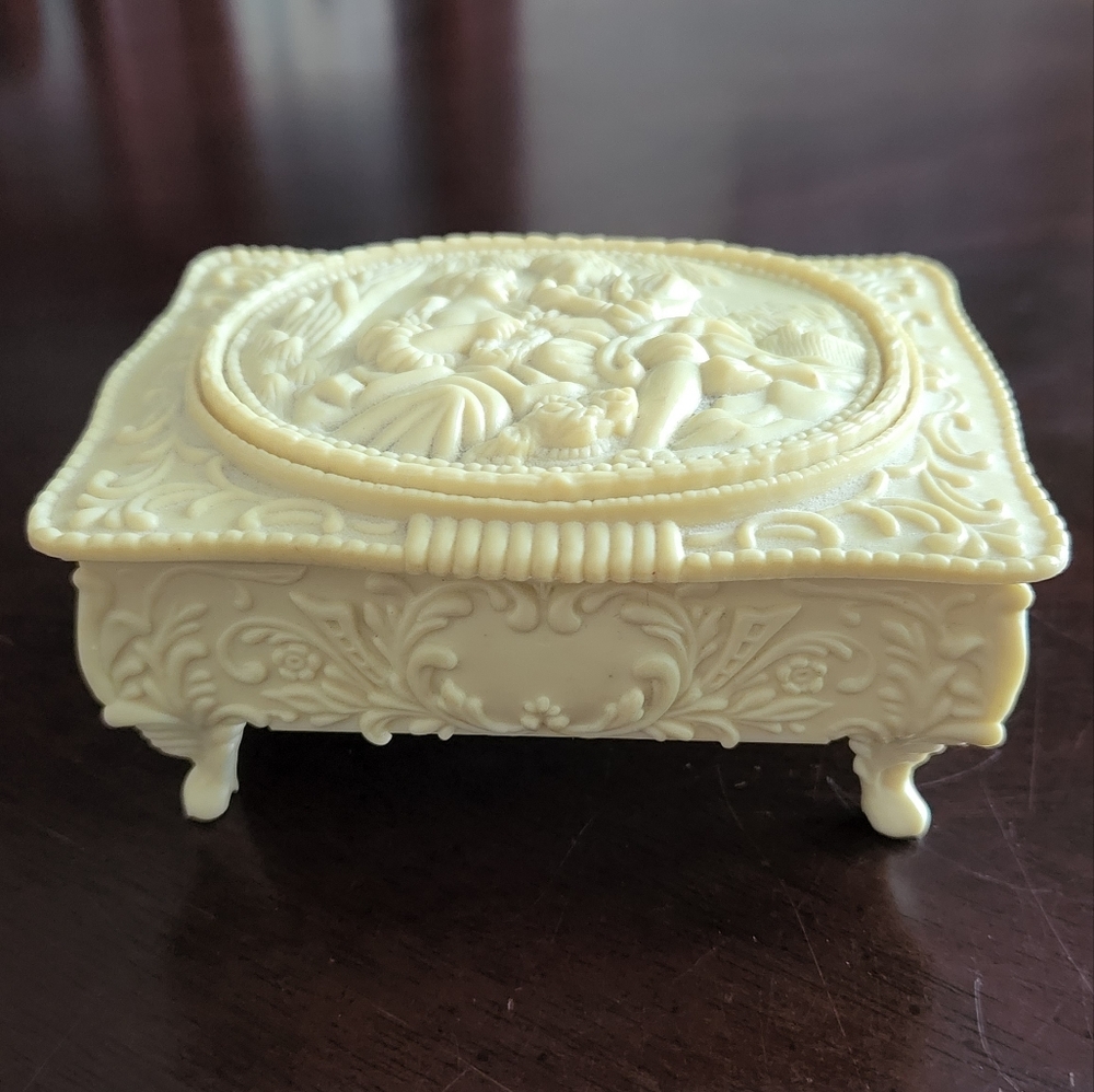 Vintage Trinket Box